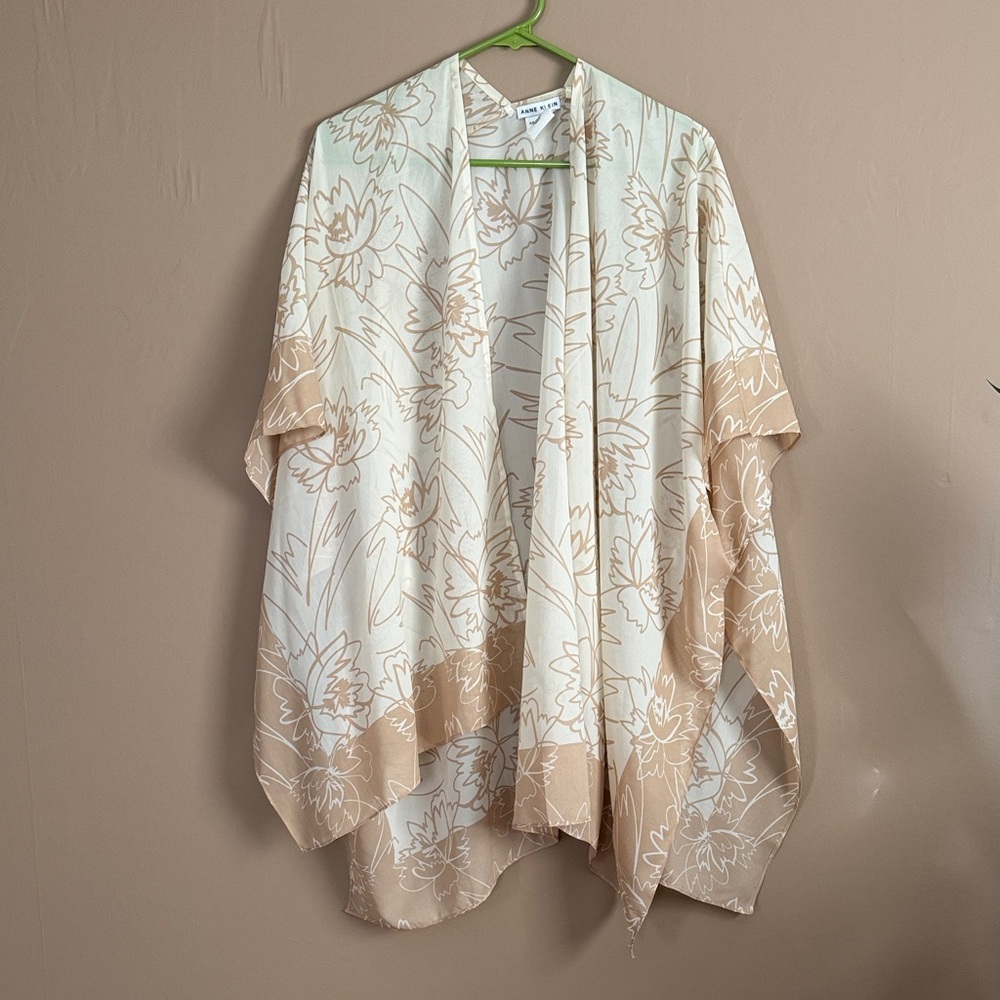 Floral Kimono Shawl in Cream and Tan